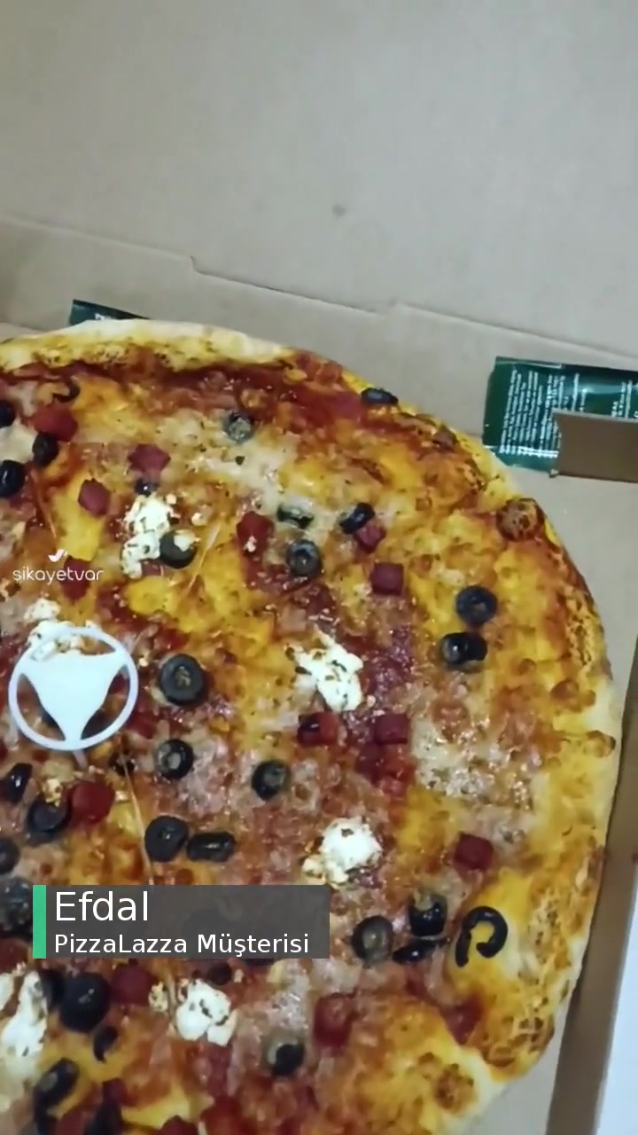 PizzaLazza Pizzamdan Hamam Böceği Çıktı videonun kapak resmi