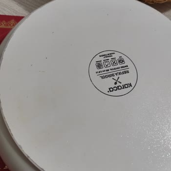 Karaca Swiss Crystal Tava Yapışmaz Özelliğini Hızla Kaybetti, Mağduriyet Yaşadık