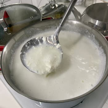 Bozuk Süt Satışı Ve İlgisiz Müşteri Hizmeti Nedeniyle Hayal Kırıklığı