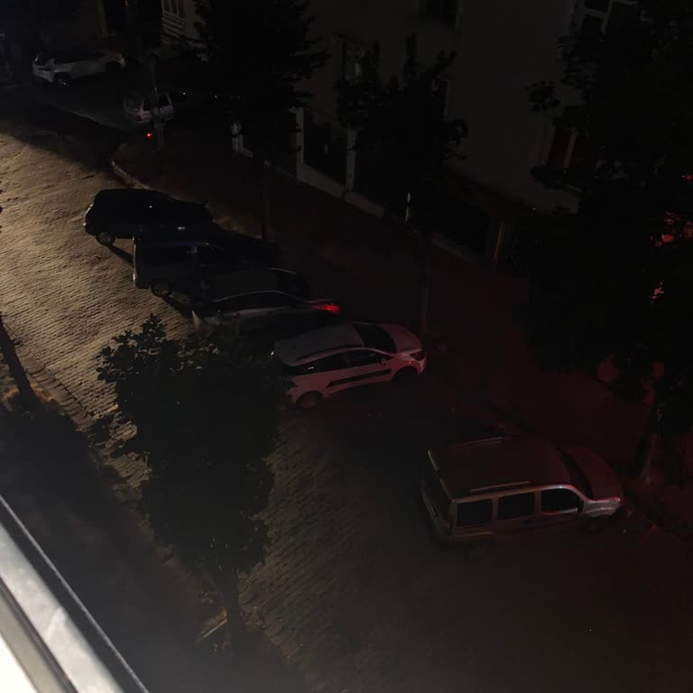 Avcılar Merkez Mahallesi'nde 10 Gündür Sokak Aydınlatmaları Yanmıyor