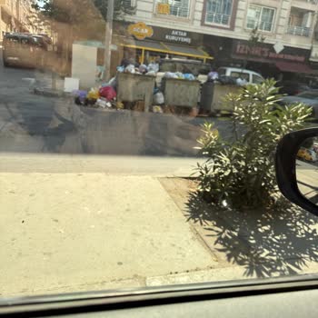 Konak'ta Çöp Sorunu Sağlığı Tehdit Ediyor