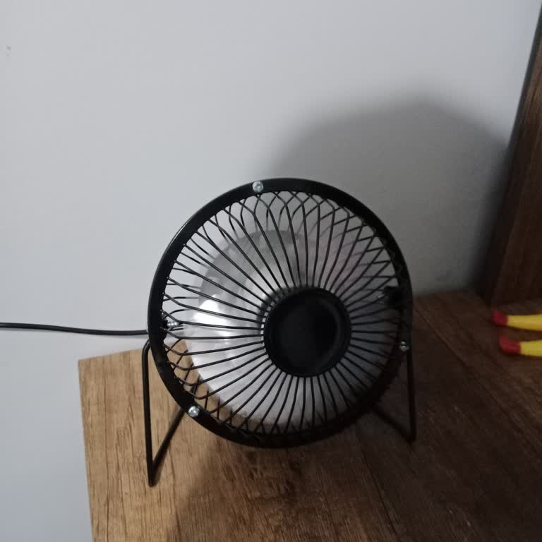 Kumtel Masa Üstü Fan Hava Üflemiyor, Çok Yavaş Çalışıyor