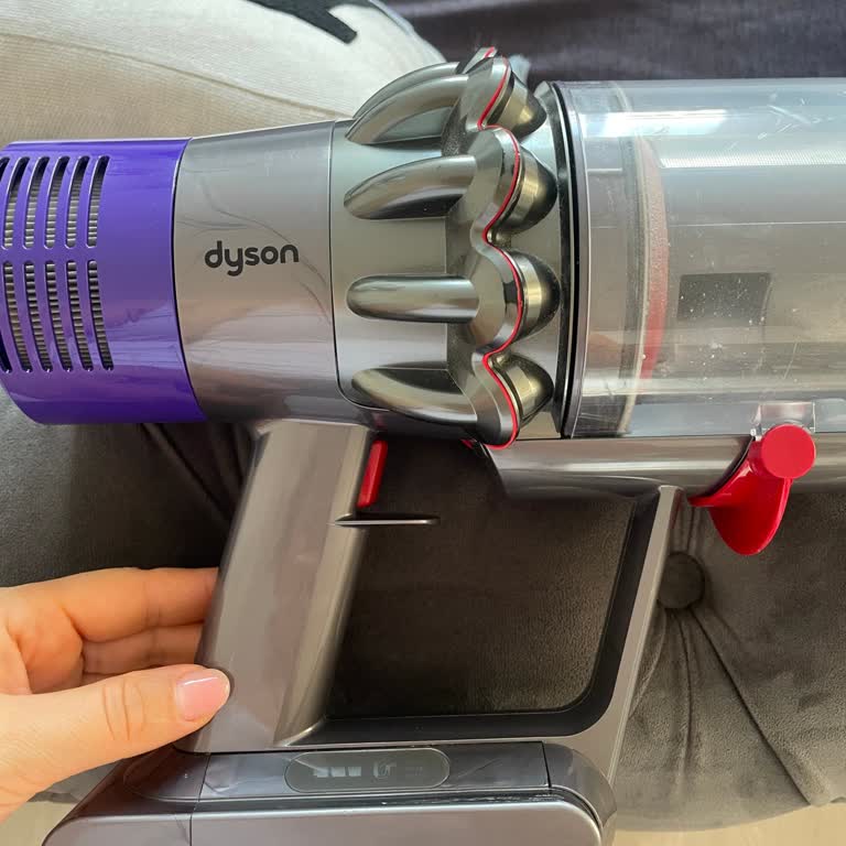 Dyson Süpürge Tetik Arızası Ve Yetersiz Müşteri Hizmetleri