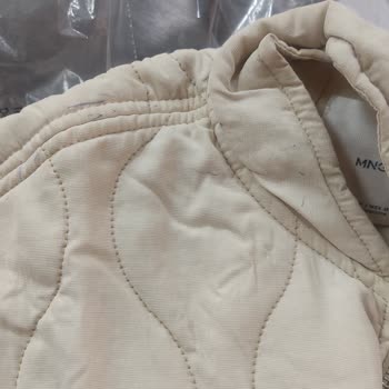 Stok Beklediğim Ceketin Üzerinde Kalem İzleriyle Gelmesi Hayal Kırıklığı Yaşattı