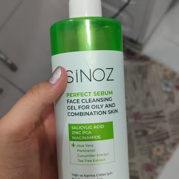 Sinoz Gesichtsreinigungsgel verursacht starke Hautschäden, keine Warnhinweise, keine Transparenz