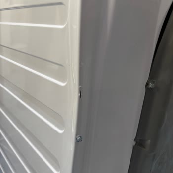 Yeni Alınan Çamaşır Makinesi Defolu Çıktı, Değişim Talebi Reddedildi