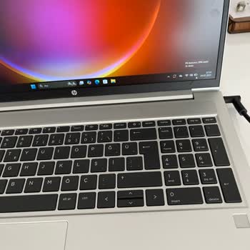 HP Dizüstü Bilgisayarım Sürekli Sorun Çıkarıyor, Mağdurum!