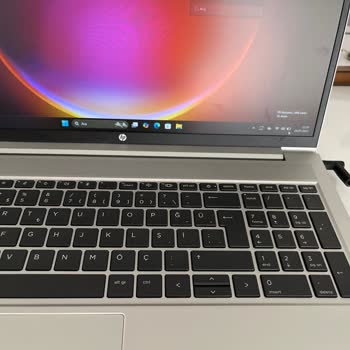 HP Dizüstü Bilgisayarım Sürekli Sorun Çıkarıyor, Mağdurum!