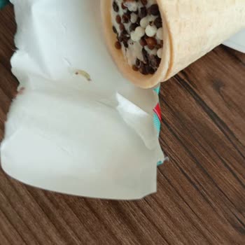 Aldığım Dondurmada Kurt Çıkması Nedeniyle Mahcup Oldum