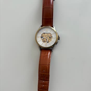 Momentus Saatte Renk Solması Ve Hayal Kırıklığı