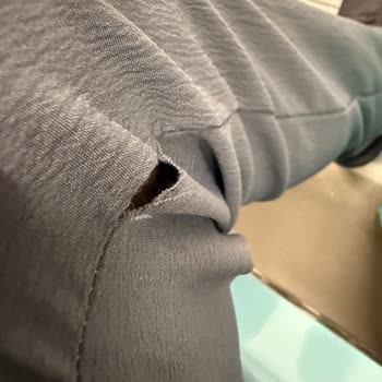 İlk Giyimde Yırtılan Pantolon Mağduriyeti