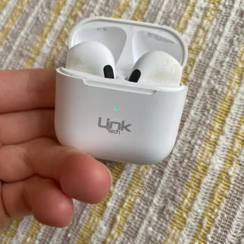 Kulaklıkta Kendi Kendine Oluşan Lekeler Ve Kullanım Korkusu