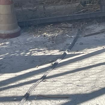 İnternet Kablosunun Yolun Ortasından Geçirilmesi Mağduriyet Yarattı