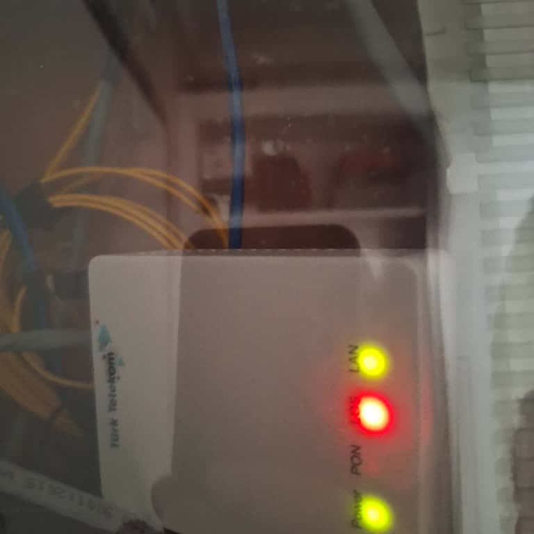 3 Gündür Süren İnternet Kesintisi Ve Bilgi Eksikliği Nedeniyle Mağduriyet