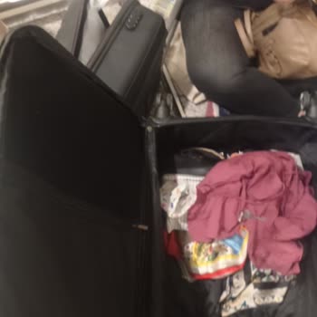 Bagajım Patladı, Çocukların Oyuncakları Ve Eşyalarım Kayboldu