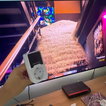 Samsung Yetkili Servisten Alınan Priz Televizyonu Sürekli Kapatıyor