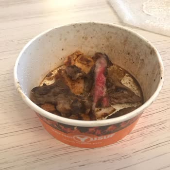 Köfteci Yusuf'tan Gelen Soğuk Ve Çiğ Ürünlerle Hayal Kırıklığı: Hijyen Ve Güvenlik Sorunu