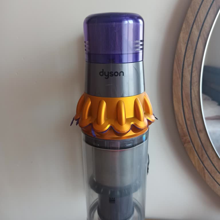 Dyson V15 Süpürgemin Bataryası Garanti Sonrası Kısa Sürede Bitti, Çözüm Bekliyorum