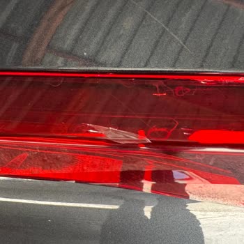 Cupra Formentor Stop Lambasında Kendiliğinden Çatlama Sorunu