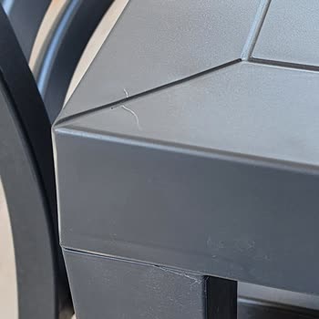 Kısa Sürede Çatlayan Masa İçin Ürün Değişimi Talebi Ve Müşteri Hizmetleri Sorunu