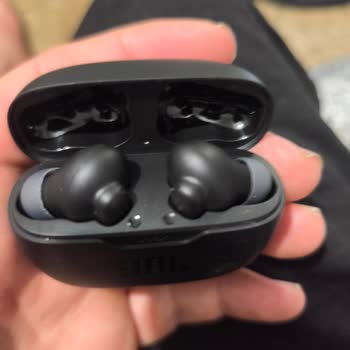 Aldığım Çizik Ürün Defalarca İade Etmeme Rağmen Geri Gönderiliyor