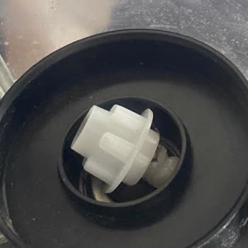 Dört Aylık Süpürgede Rulman Arızası Ve Servis Ücret Talebi