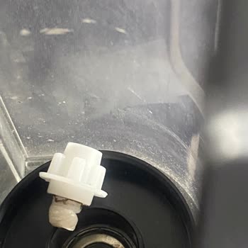 Dört Aylık Süpürgede Rulman Arızası Ve Servis Ücret Talebi