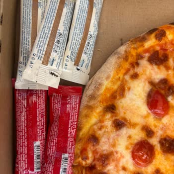 Süresi Geçmiş Ürünlerle Tekrar Tekrar Karşılaşmak Güvenimi Sarstı