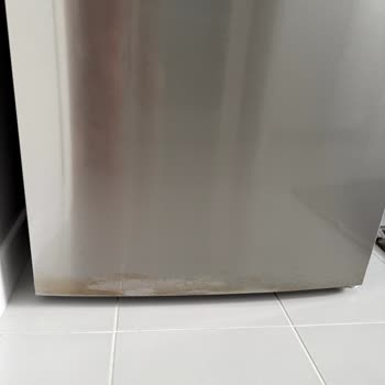 Garanti Bitiminden Hemen Sonra Paslanan Buzdolabı Kapağına Destek Verilmedi