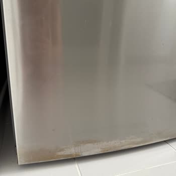 Garanti Bitiminden Hemen Sonra Paslanan Buzdolabı Kapağına Destek Verilmedi