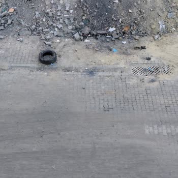 Esenyurt Belediyesi Caddemize Hizmet Sunmuyor