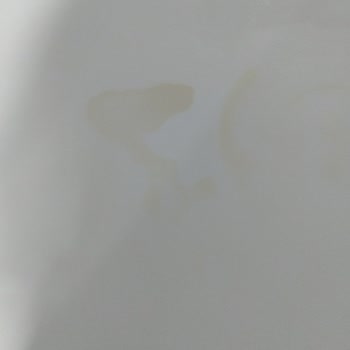 Porçöz Kullanımı Sonrası Mutfak Tezgahında Kalıcı Sarı Leke Oluştu