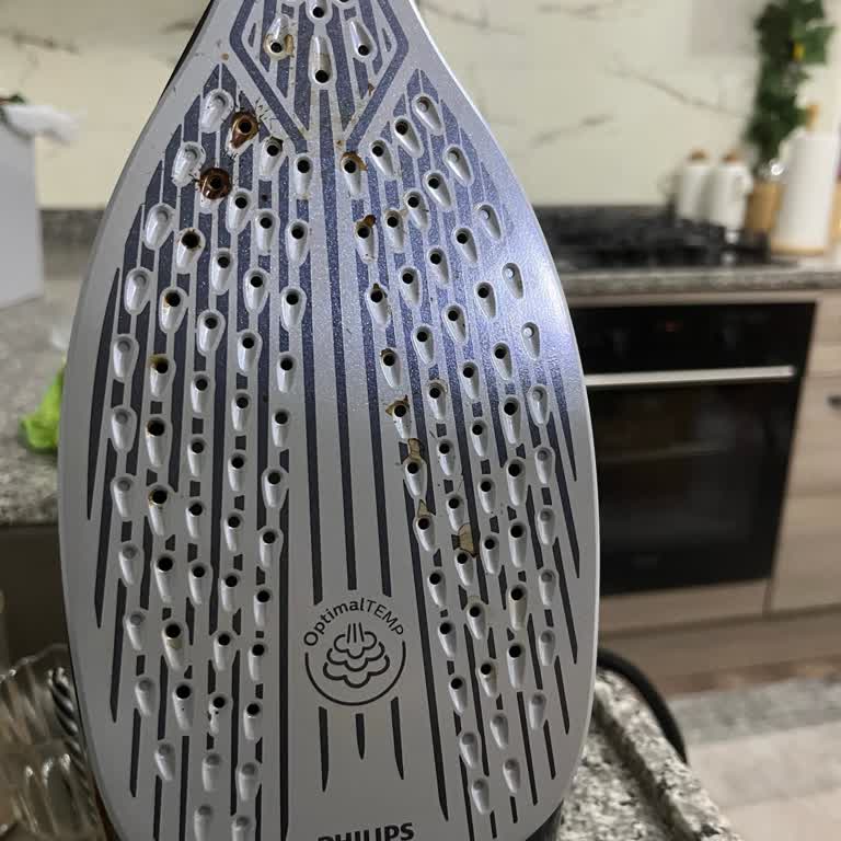 Philips Ütüden Yanık Kokusu Ve Paslı Su Sorunu Mağduriyeti