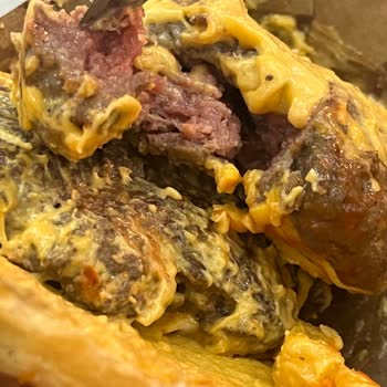 Köfteci Yusuf'ta Çiğ Hamburger Ve Soğuk Patates Sorunu