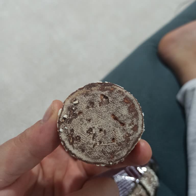 Eti Benimo Paketinde Beyazlamış ve Bozulmuş Ürünle Karşılaştım