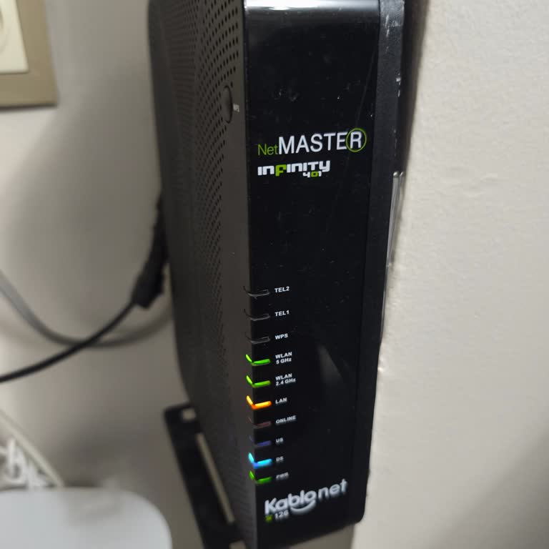 Manisa'da Kablo TV Ve Net Sürekli Kesiliyor, Müşteri Mağdur Ediliyor