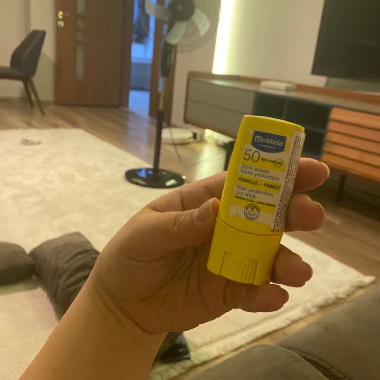 Mustela Güneş Kremi Stick'in Asansör Mekanizması Bozuldu