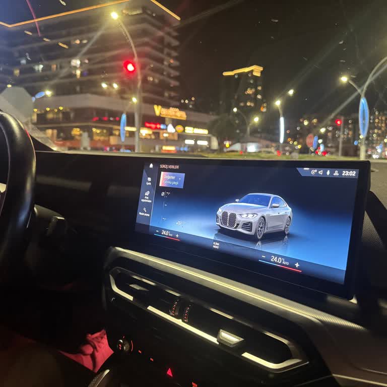 Yeni BMW'de Sürekli Ekran Ve Uyarı Hatası