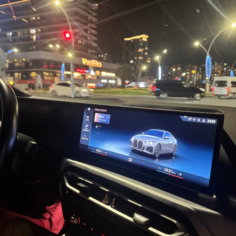 Yeni BMW'de Sürekli Ekran Ve Uyarı Hatası