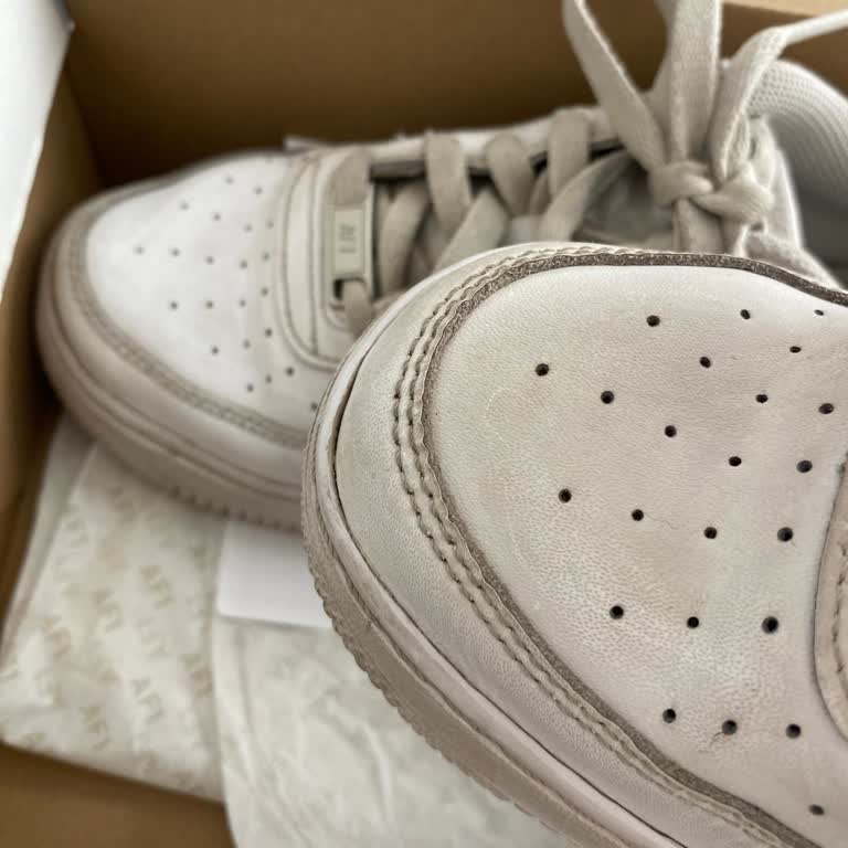 3 Ayda Çatlayan Nike Air Force Ayakkabıya Garanti Reddi Mağduriyeti