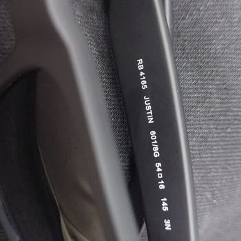 Rayban Gözlükte Üretim Yeri Ve Polarize Bilgisi Eksikliği