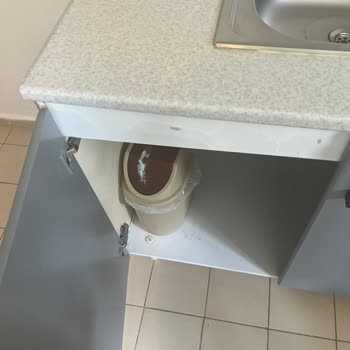 Otel Girişinde Temizlik Ve Oda Sorunları Nedeniyle Mağduriyet Yaşadım