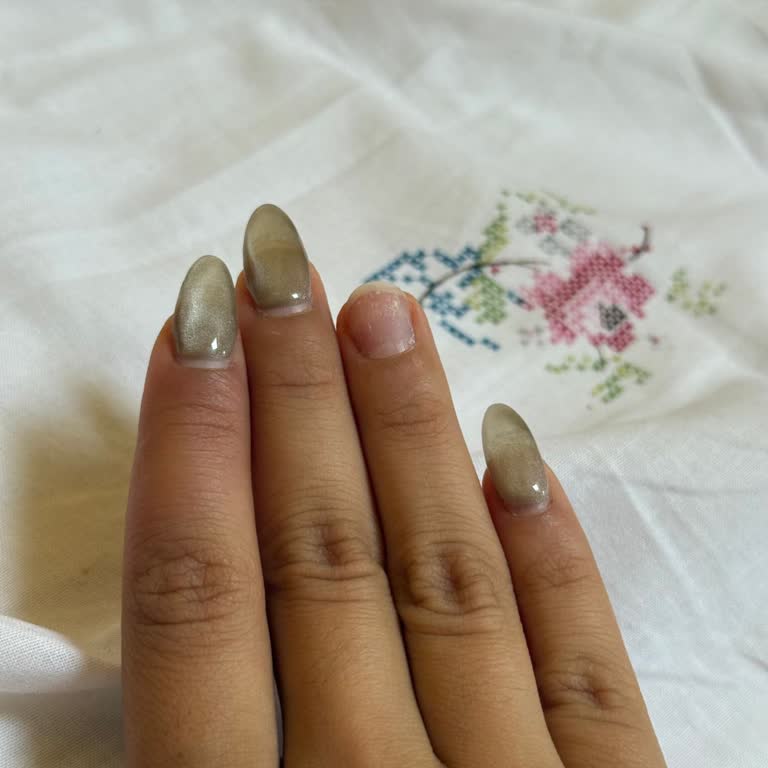 Yüksek Ücretli Tırnak Hizmetinde Kırılma Ve İlgisiz Müşteri Desteği