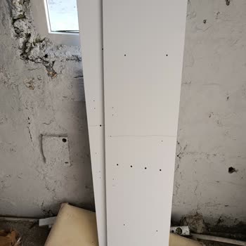 Aldığım Dolabın Parçaları Kırık Çıktı, Yardım Bekliyorum