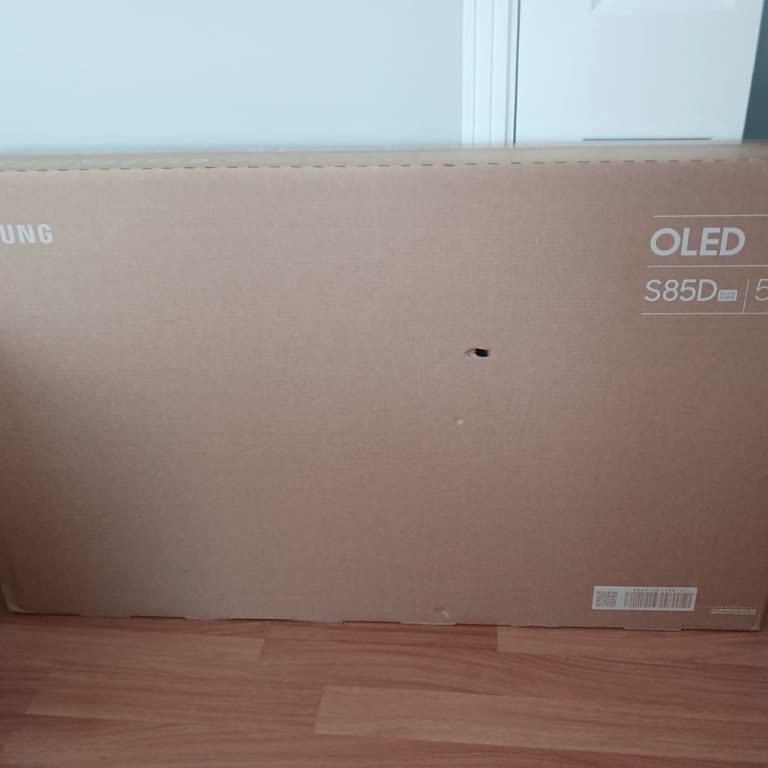 Deforme Kutuya Sahip Televizyon İçin İade Reddi Ve İlgisizlik