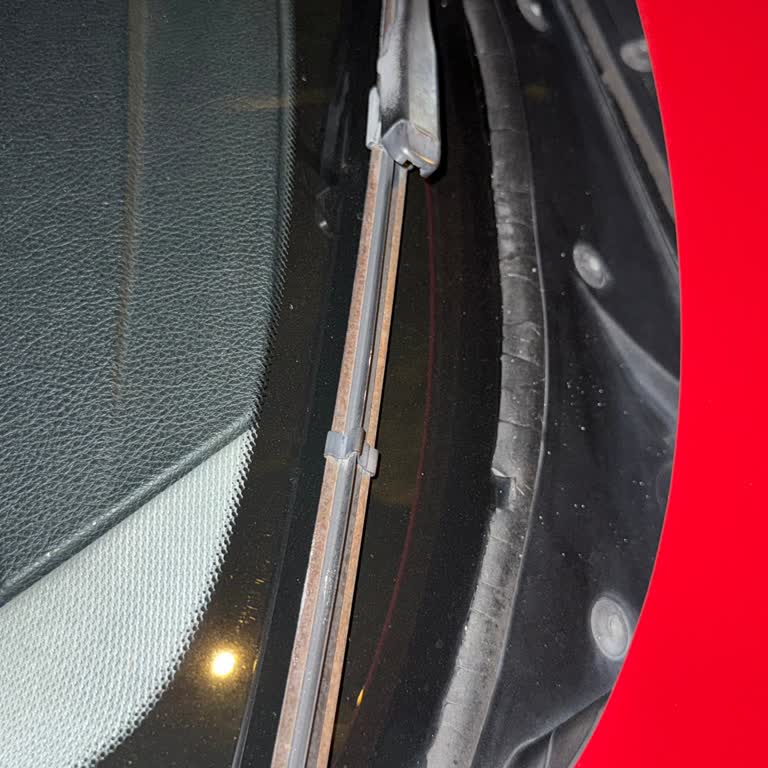 BMW 116ed Kronik Fitil Ve Stop Lambası Sorunları Mağduriyet Yaratıyor