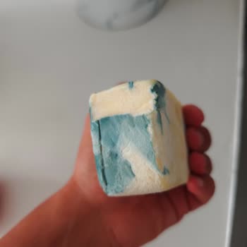 Aldığım Kaşar Peynirleri Kısa Sürede Küflendi Ve Kötü Koku Yayıyor