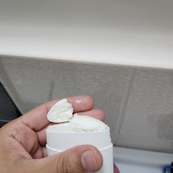 Nivea Roll-On Ürünü İlk Kullanımda Kırıldı