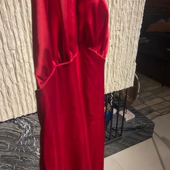 Yanlış Renk Ve Kalitesiz Elbise, İade Yapılmadı