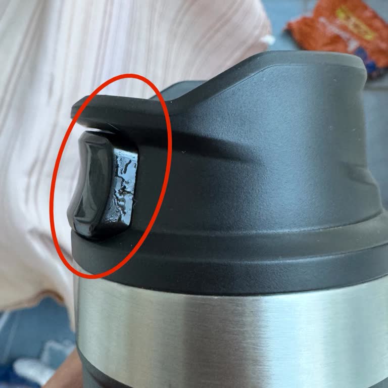 Stanley Termos Sızdırıyor, Garanti Sürecinde Yanlış Ürün Gönderildi!